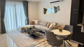 Luxury 1 Bedroom Apartment in Loxwood House
